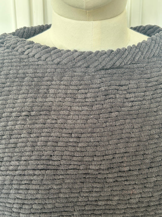 Robe en tweed carbone tissé et fabriquée en France
