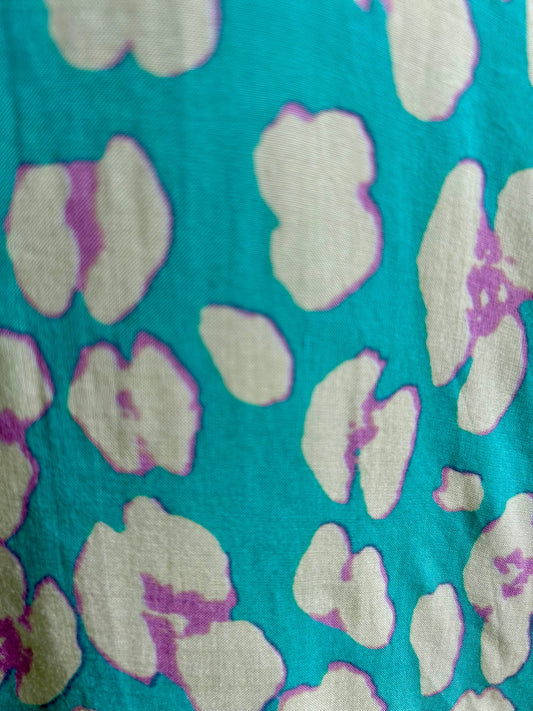 Chemise hawaïenne Giulia imprimée léopard turquoise et jaune pâle