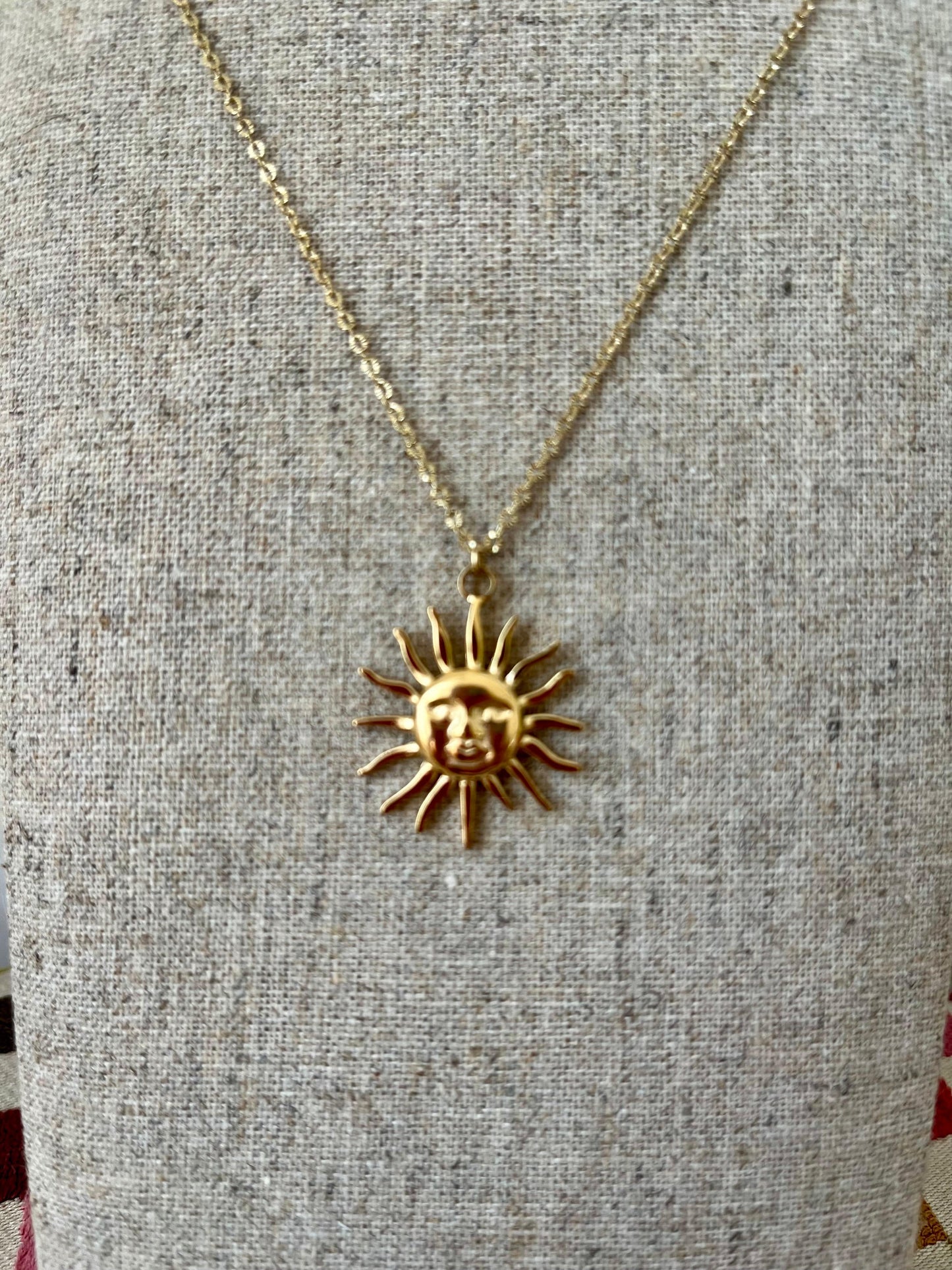 Collier Cyrille