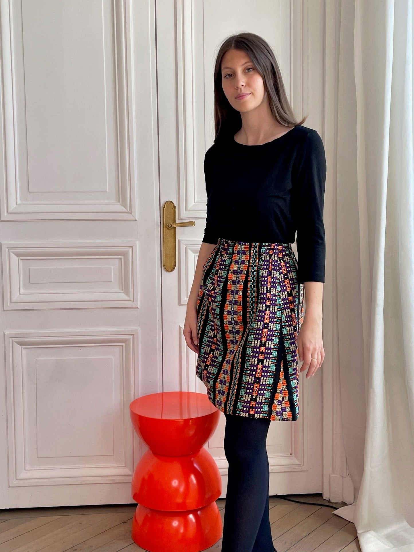 Jupe à taille élastiquée en tweed noir, violet, orange et or fabriquée en France