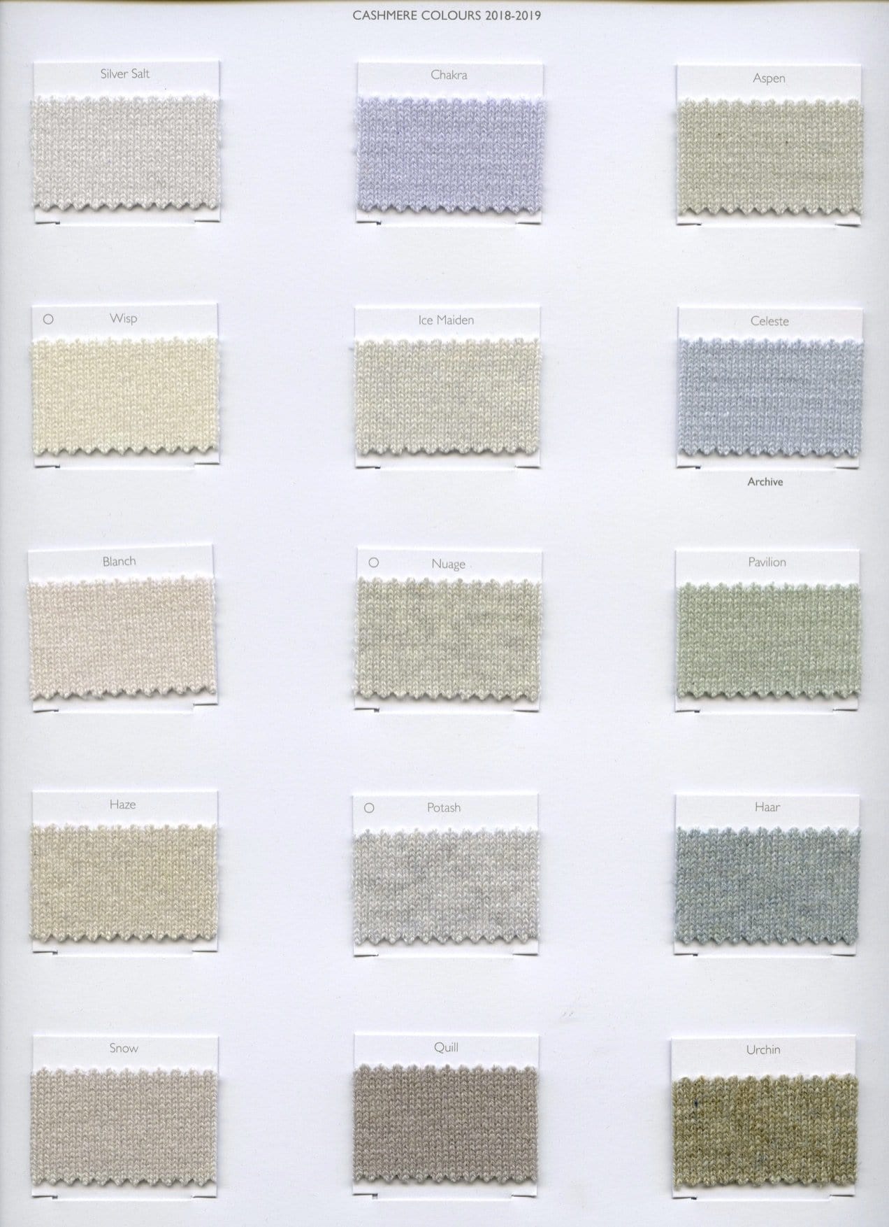 Tour de cou enfant rose layette tricoté en France 100% cachemire maille serrée