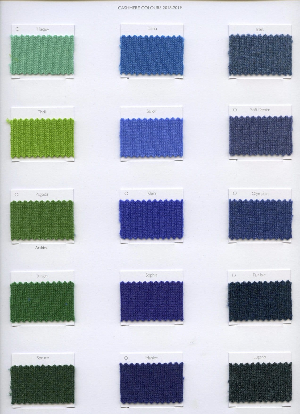 Echarpe multipositions bleu jean à boutons tricotée en France 58% cachemire 42% lin