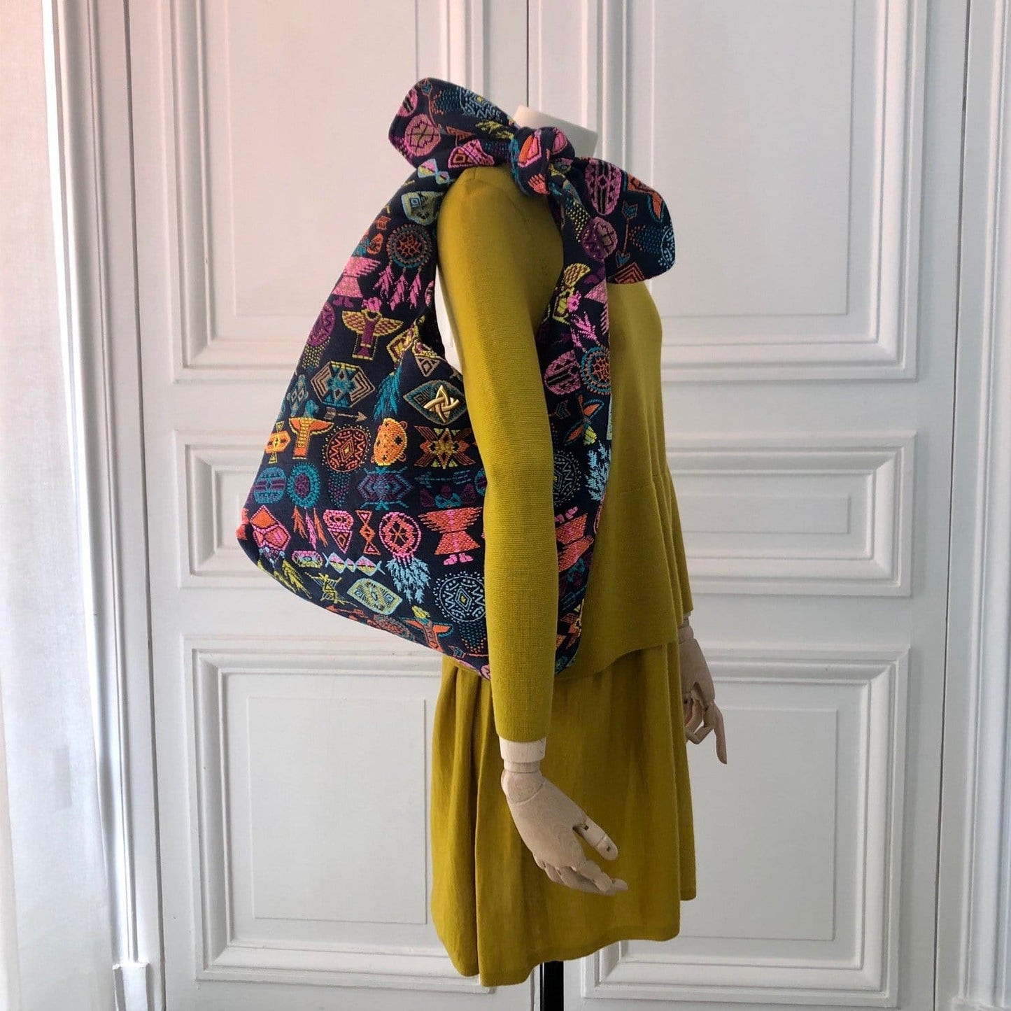 Sac Angèle en tweed bleu marine, orange, rose, turquoise et jaune tissé et fabriqué en France