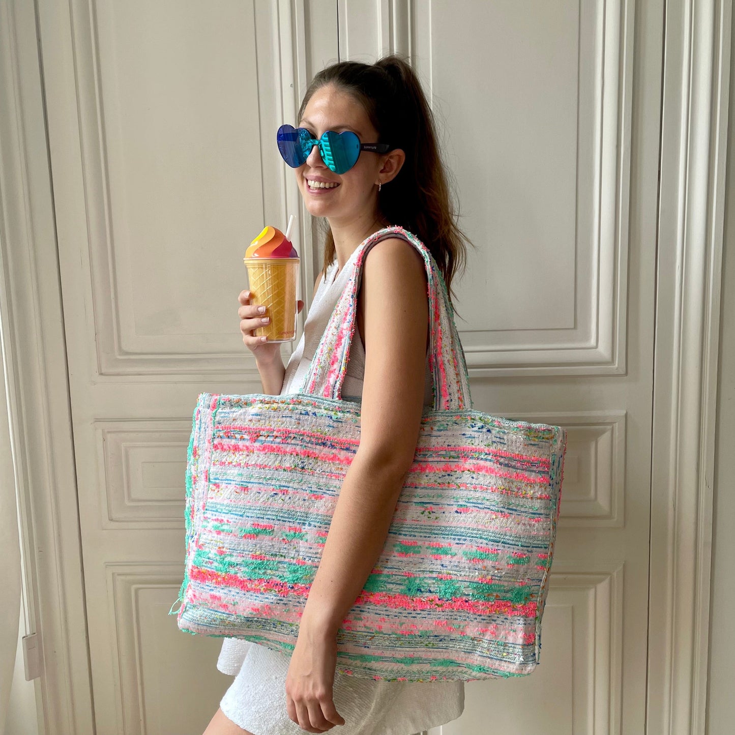 Sac Justine en tweed bleu, rose fluo, blanc et vert d'eau tissé et fabriqué en France