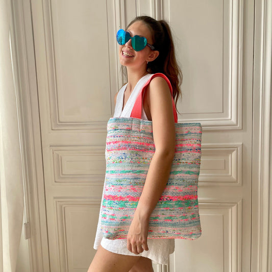 Sac Vivien en tweed bleu, rose fluo, blanc et vert d'eau tissé et fabriqué en France