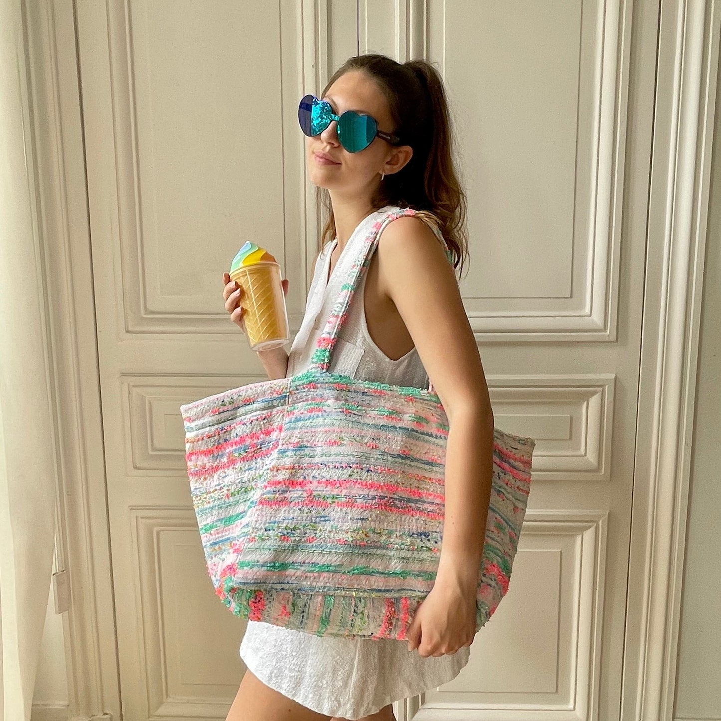 Sac Sébastien en tweed bleu, rose fluo, blanc et vert d'eau tissé et fabriqué en France
