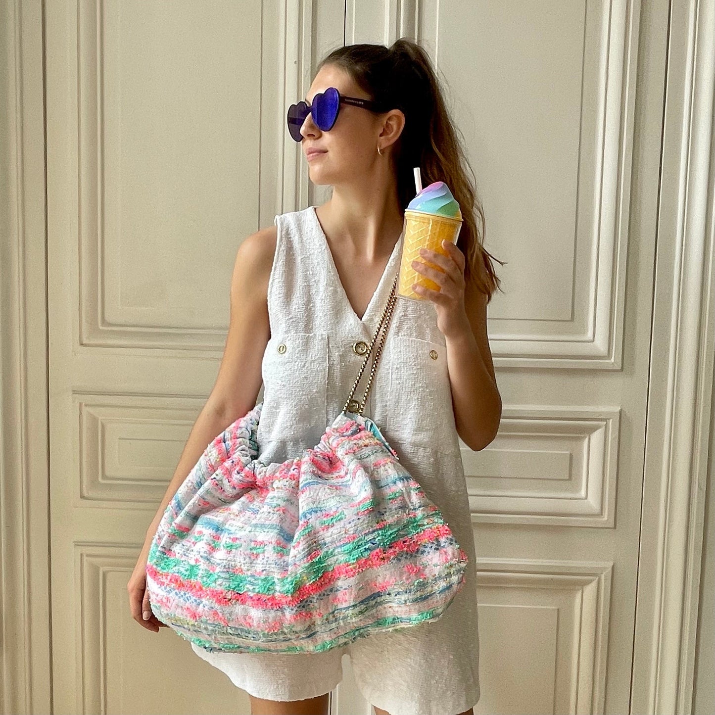 Sac Bénédicte en tweed bleu, rose fluo, blanc et vert d'eau tissé et fabriqué en France