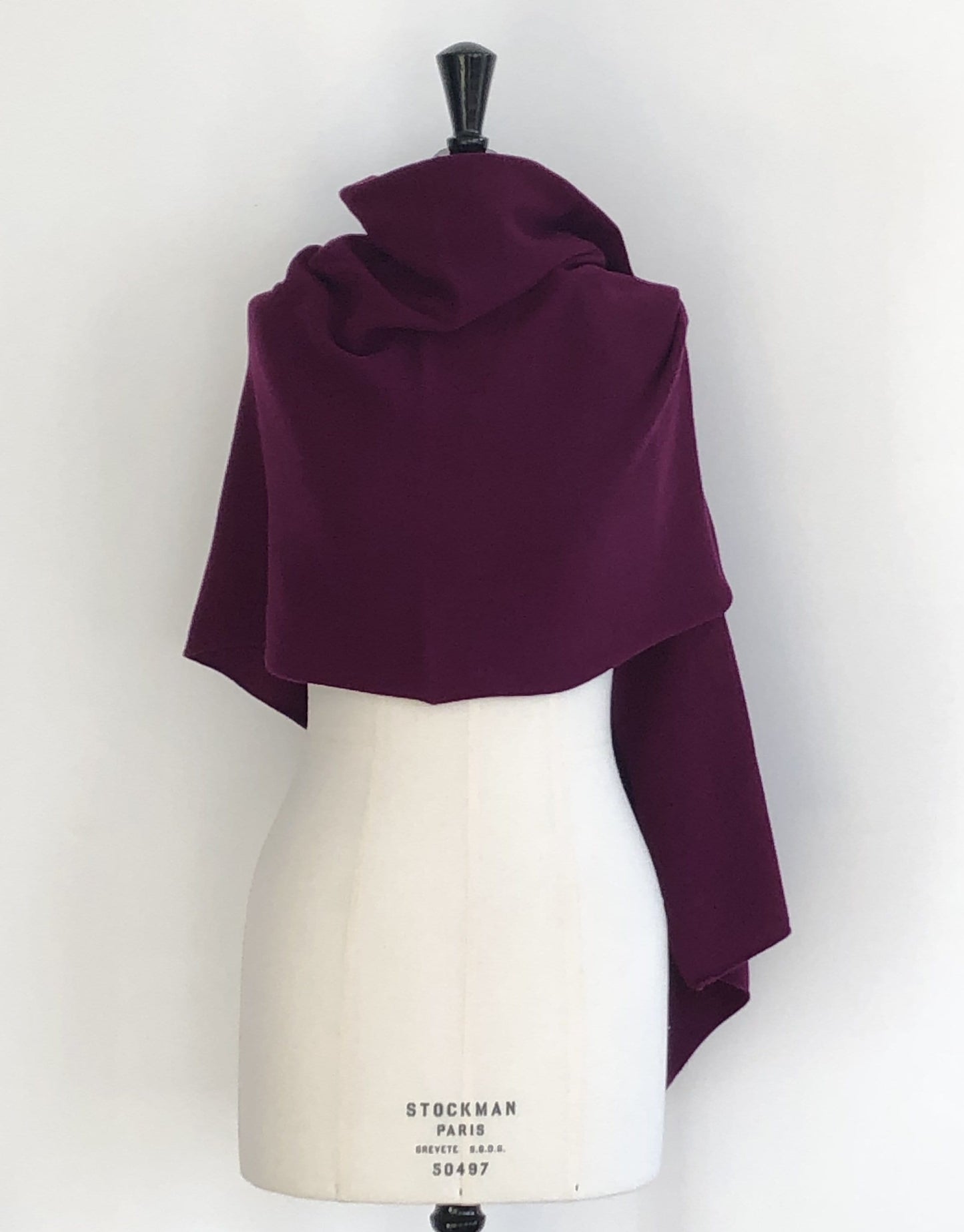 Etole prune tricotée en France 200x60 cm 100% cachemire maille serrée
