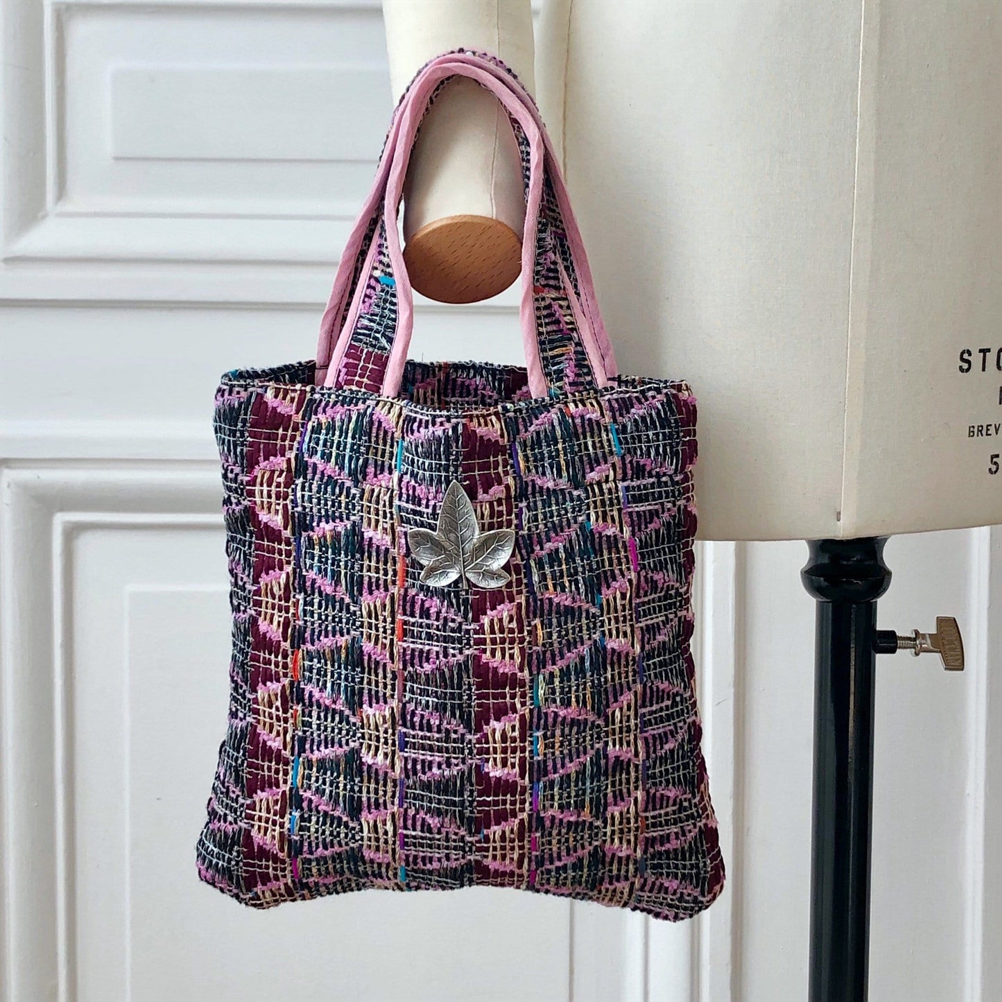 Mini sac Bienvenue en tweed lilas, rose et marine tissé et fabriqué en France