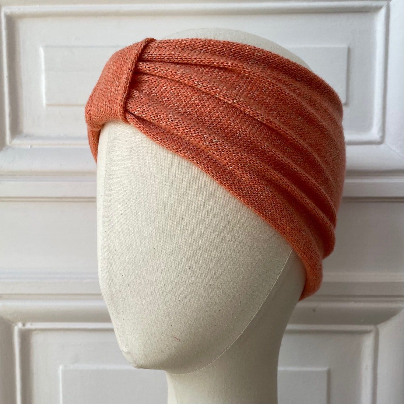 Headband corail tricoté en en France 58% cachemire 42% lin