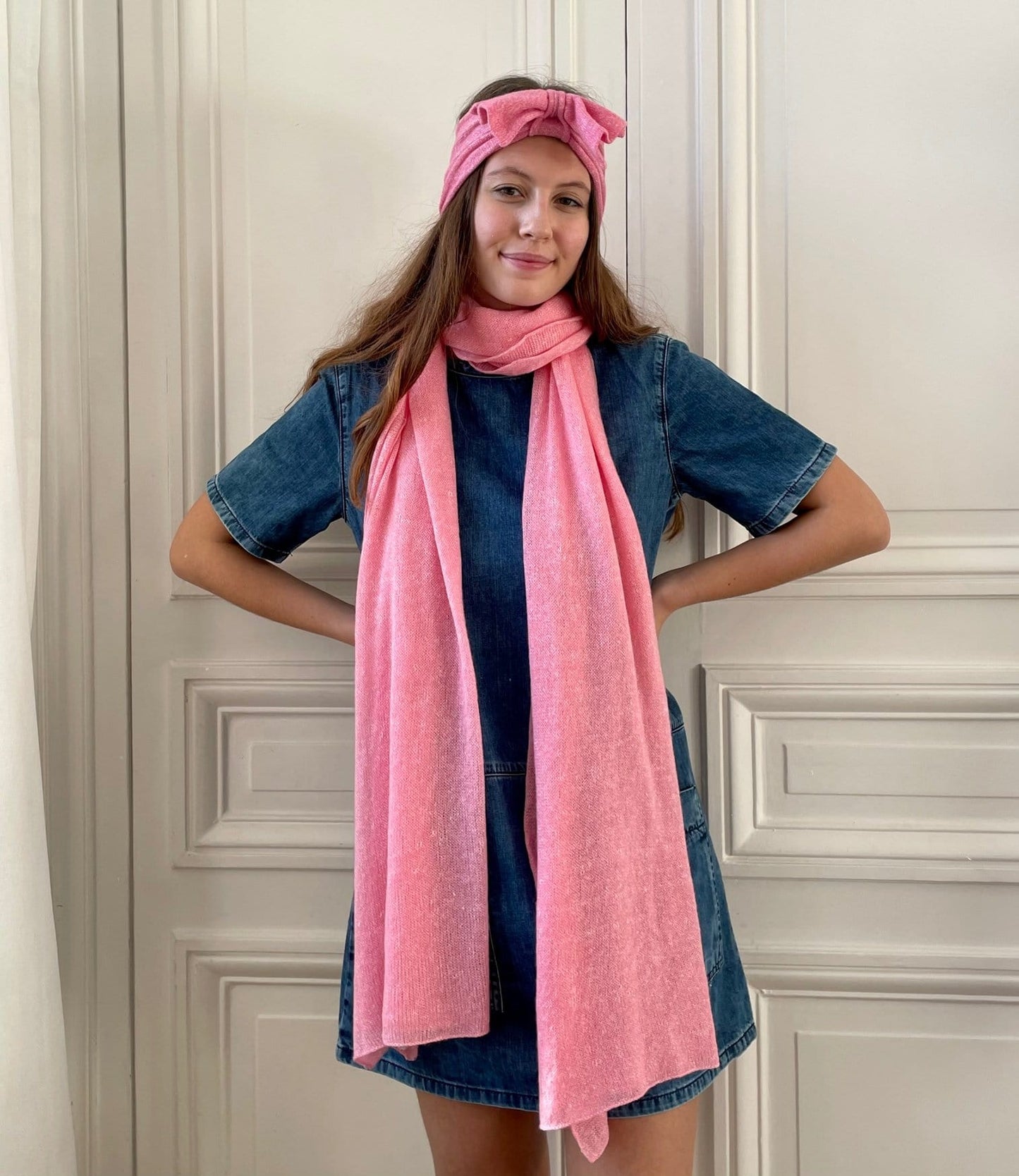 Etole rose bonbon tricotée en France 200x60 cm 58% cachemire 42% lin