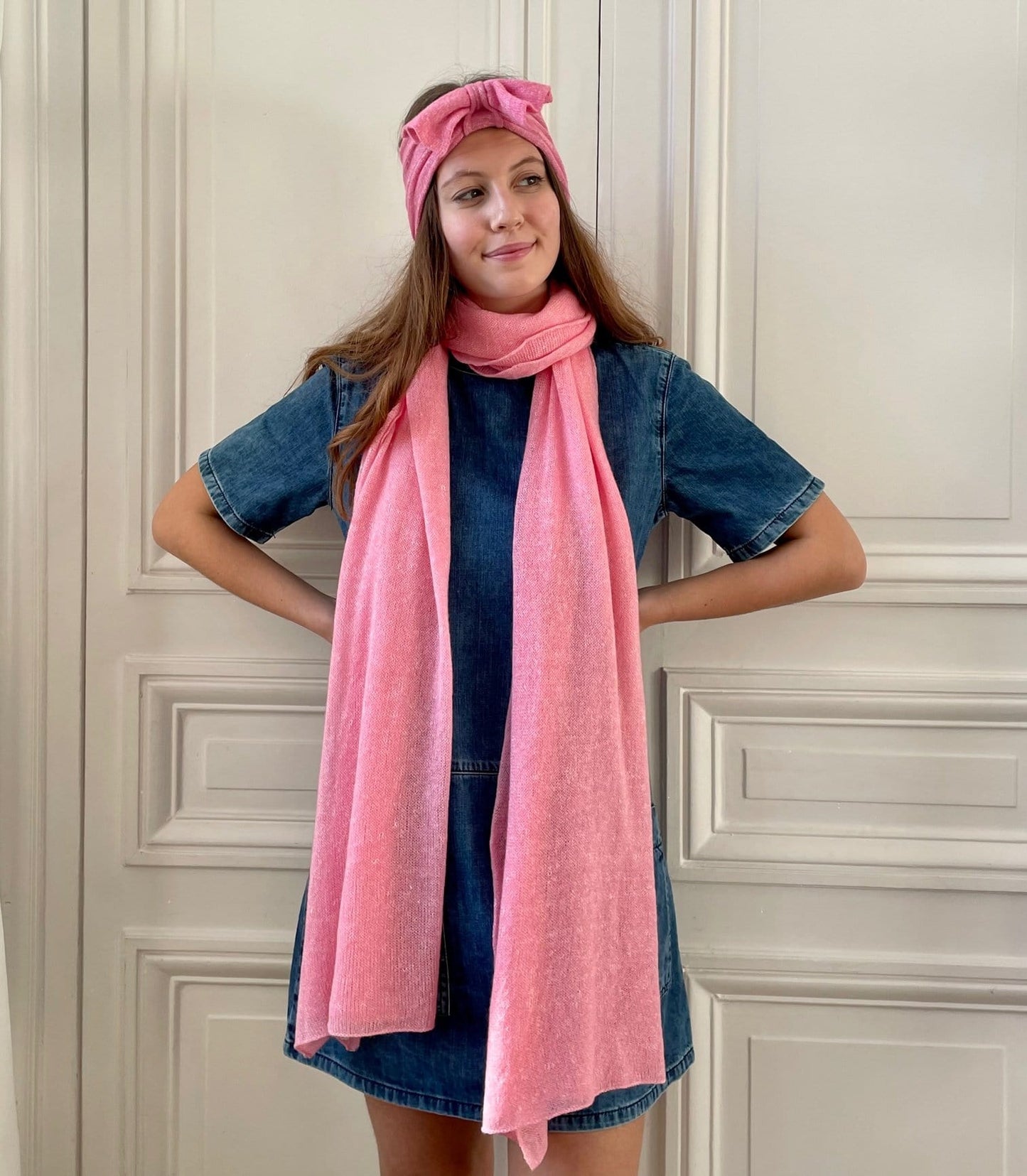 Etole rose bonbon tricotée en France 200x60 cm 58% cachemire 42% lin