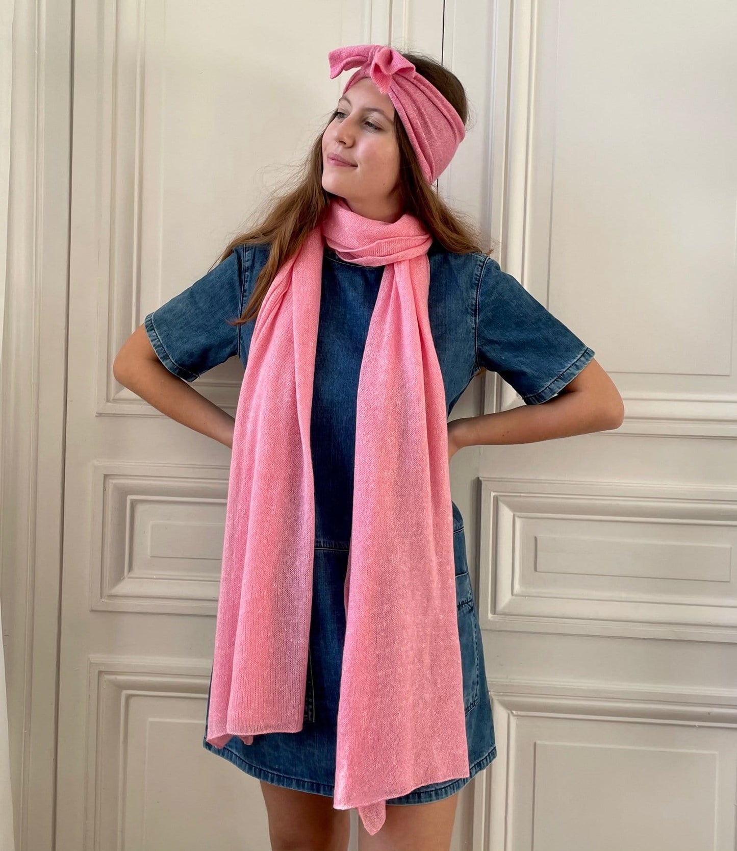 Etole rose bonbon tricotée en France 200x60 cm 58% cachemire 42% lin