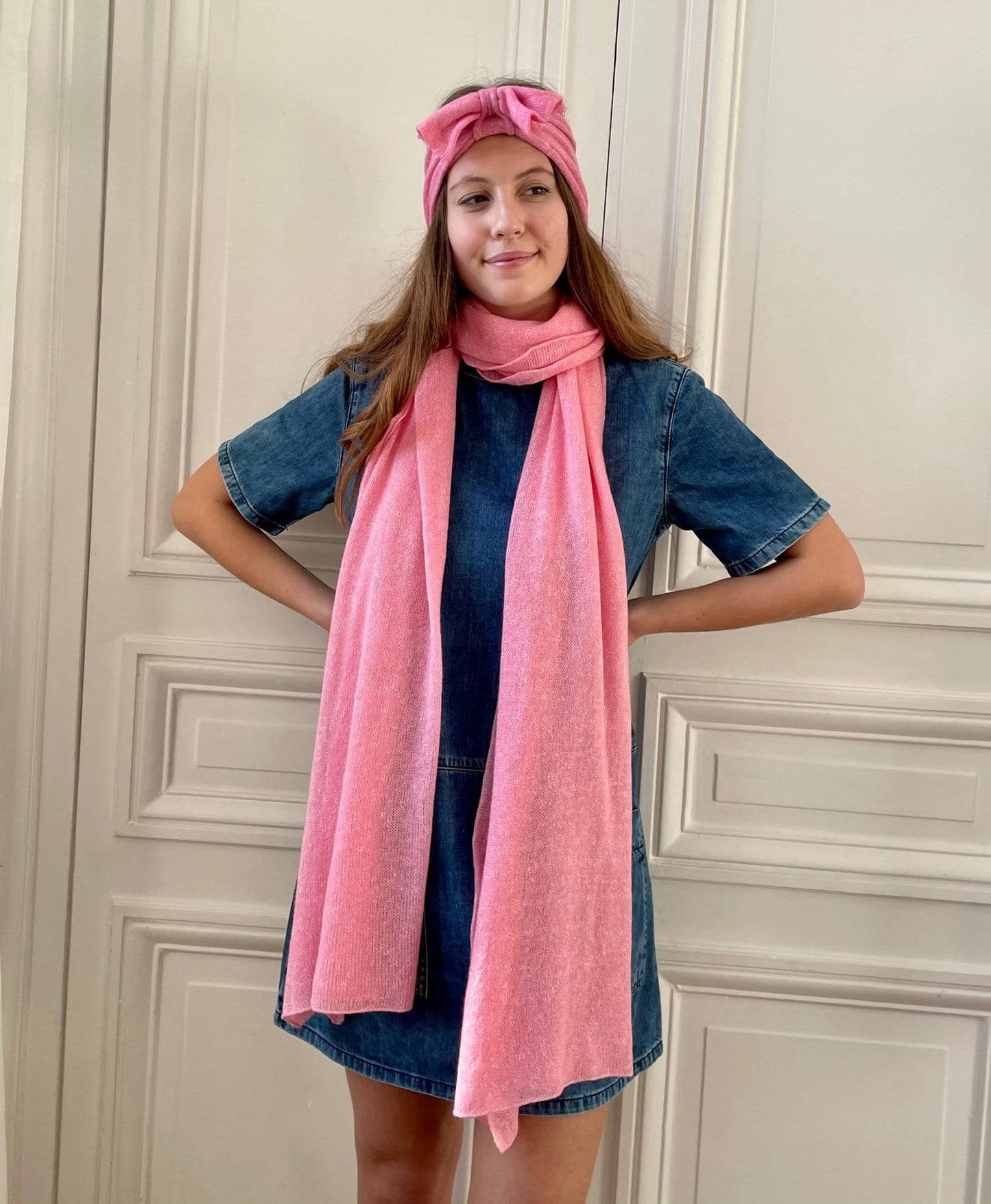 Etole rose bonbon tricotée en France 200x60 cm 58% cachemire 42% lin