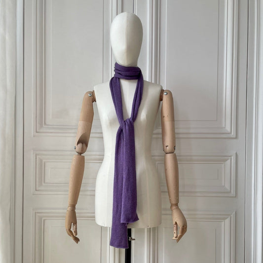 Mini écharpe violette tricotée en France 58% cachemire 42% lin