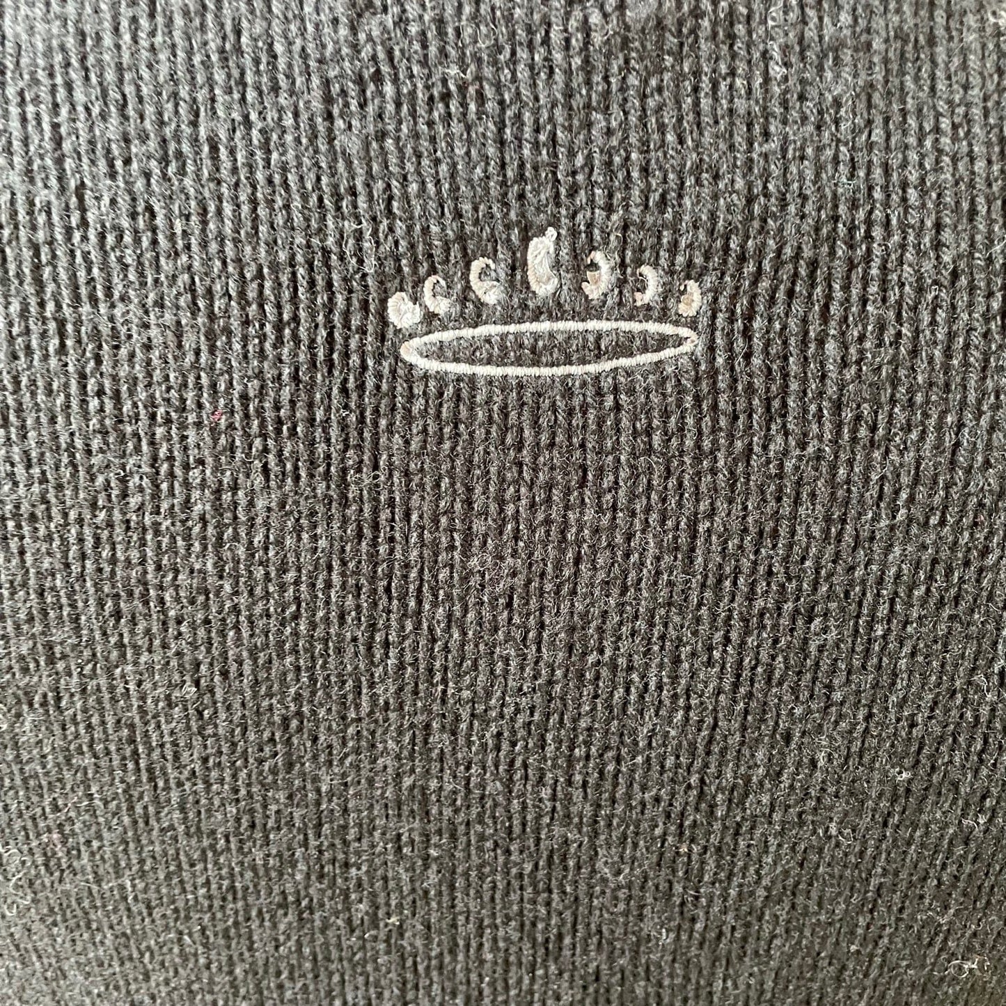 Pull col rond noir tricoté en France 100% cachemire