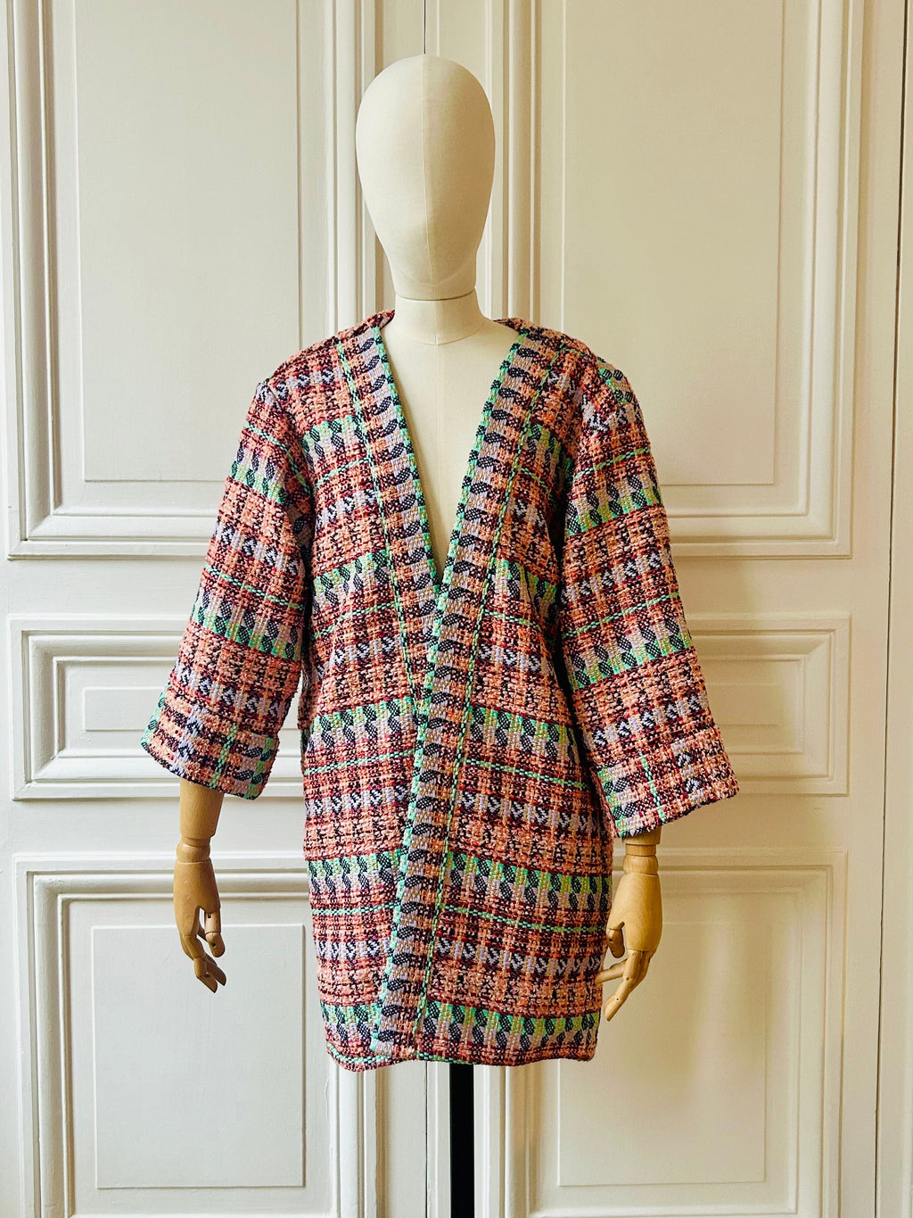 Kimono en tweed vert, blanc, saumon, marine et doré tissé et fabriqué en France