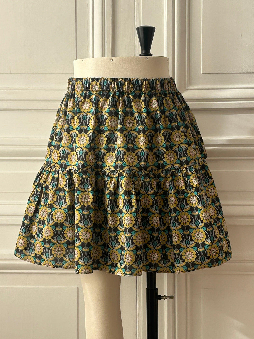 Jupe en Liberty de coton à taille élastiquée fabriquée en France