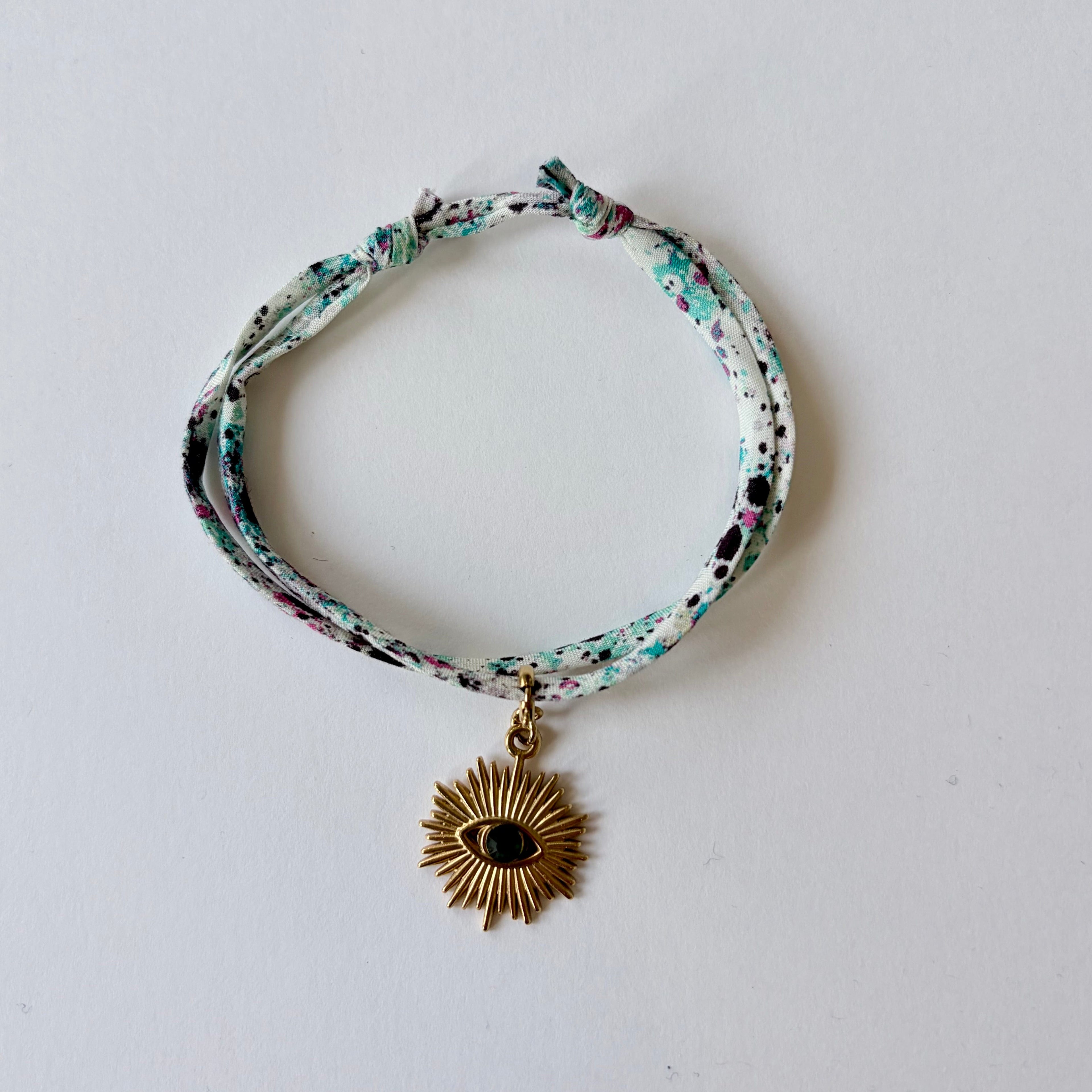 Bracelet Evesome x Le Petit Lien de Paris en Liberty de coton et acier inoxydable doré