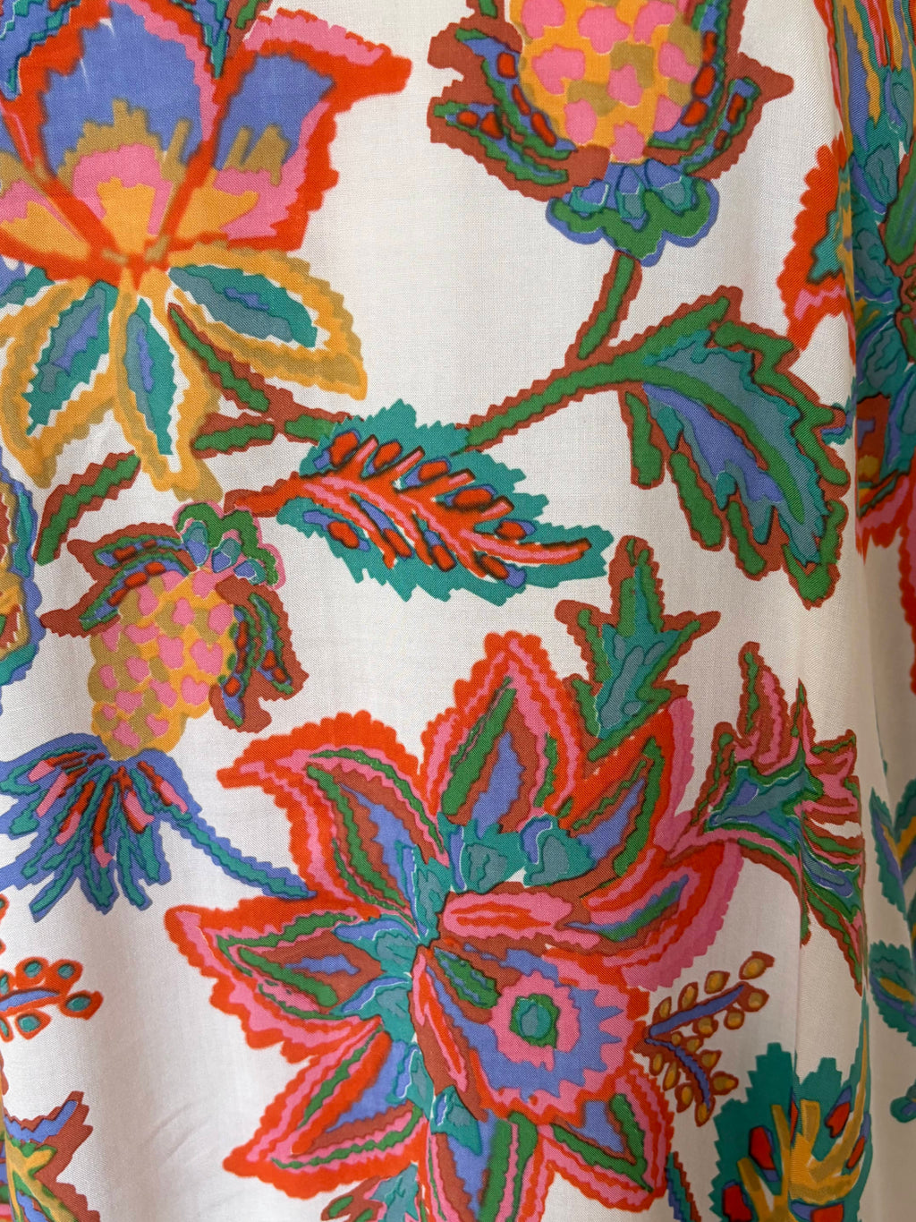 Robe aux bretelles réglables aux genoux imprimée en viscose