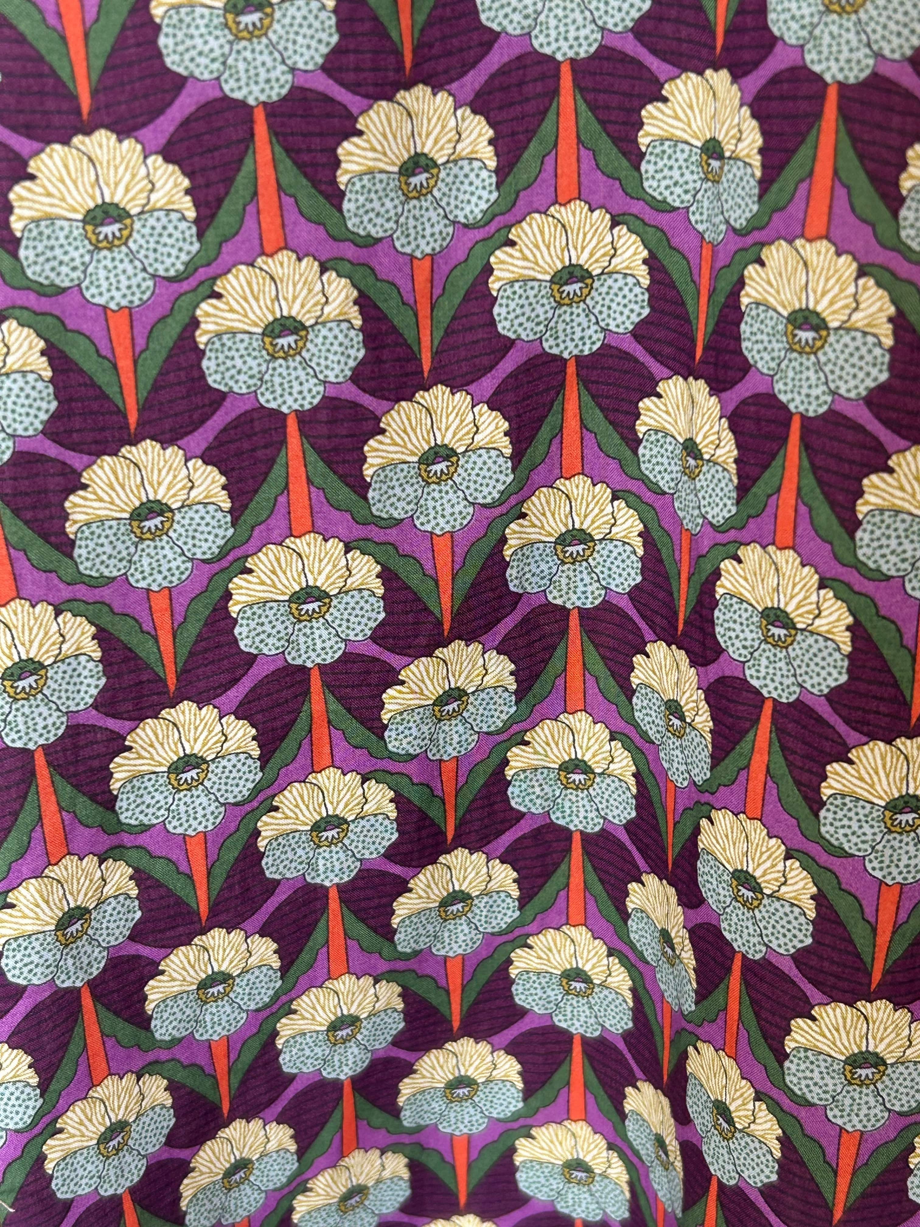 Robe en V courte fabriquée en France