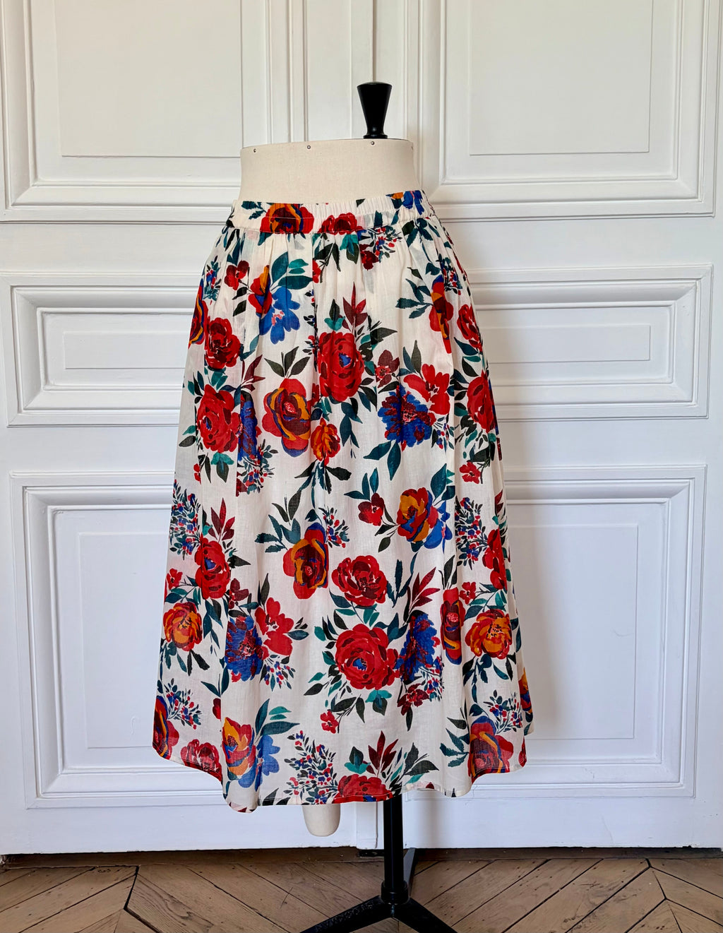 Jupe en coton fleurie rouge