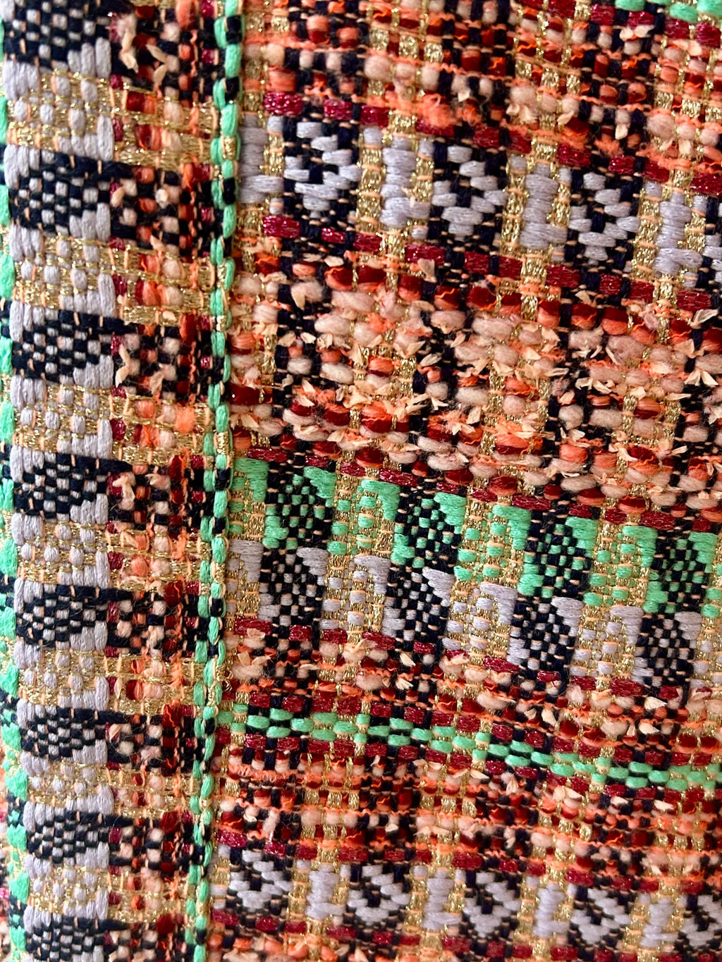 Kimono en tweed vert, blanc, saumon, marine et doré tissé et fabriqué en France