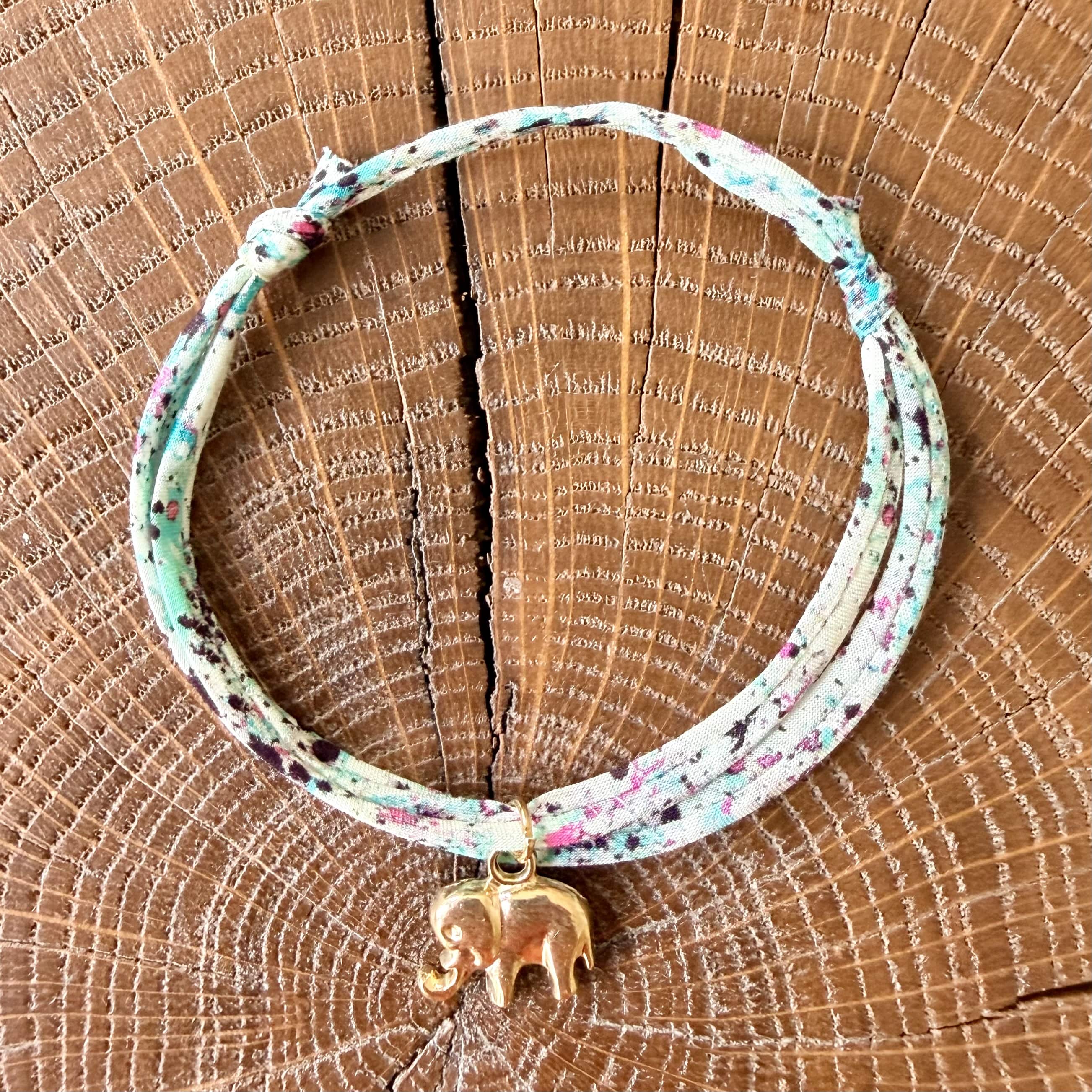 Bracelet Evesome x Le Petit Lien de Paris en Liberty de coton et acier inoxydable doré
