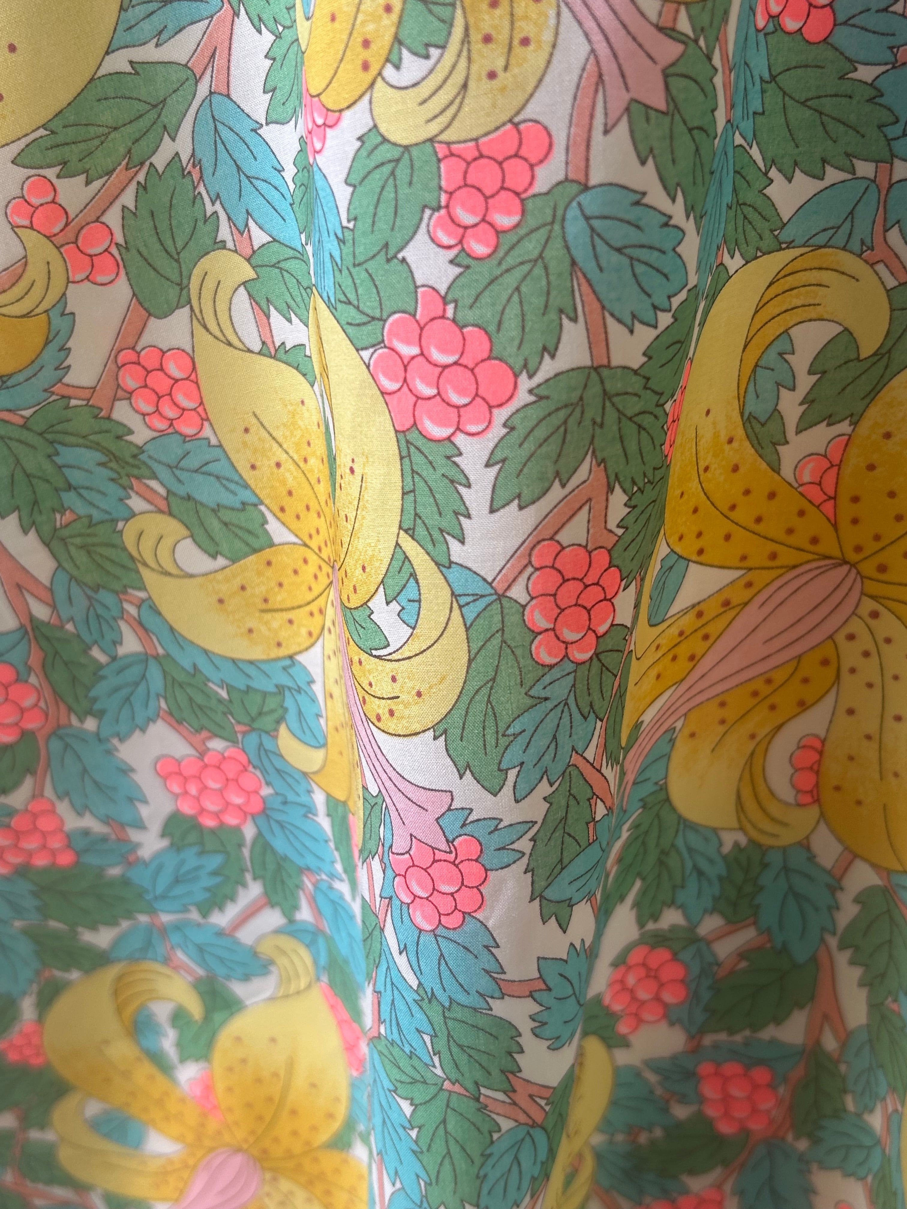 Robe en V courte fabriquée en France