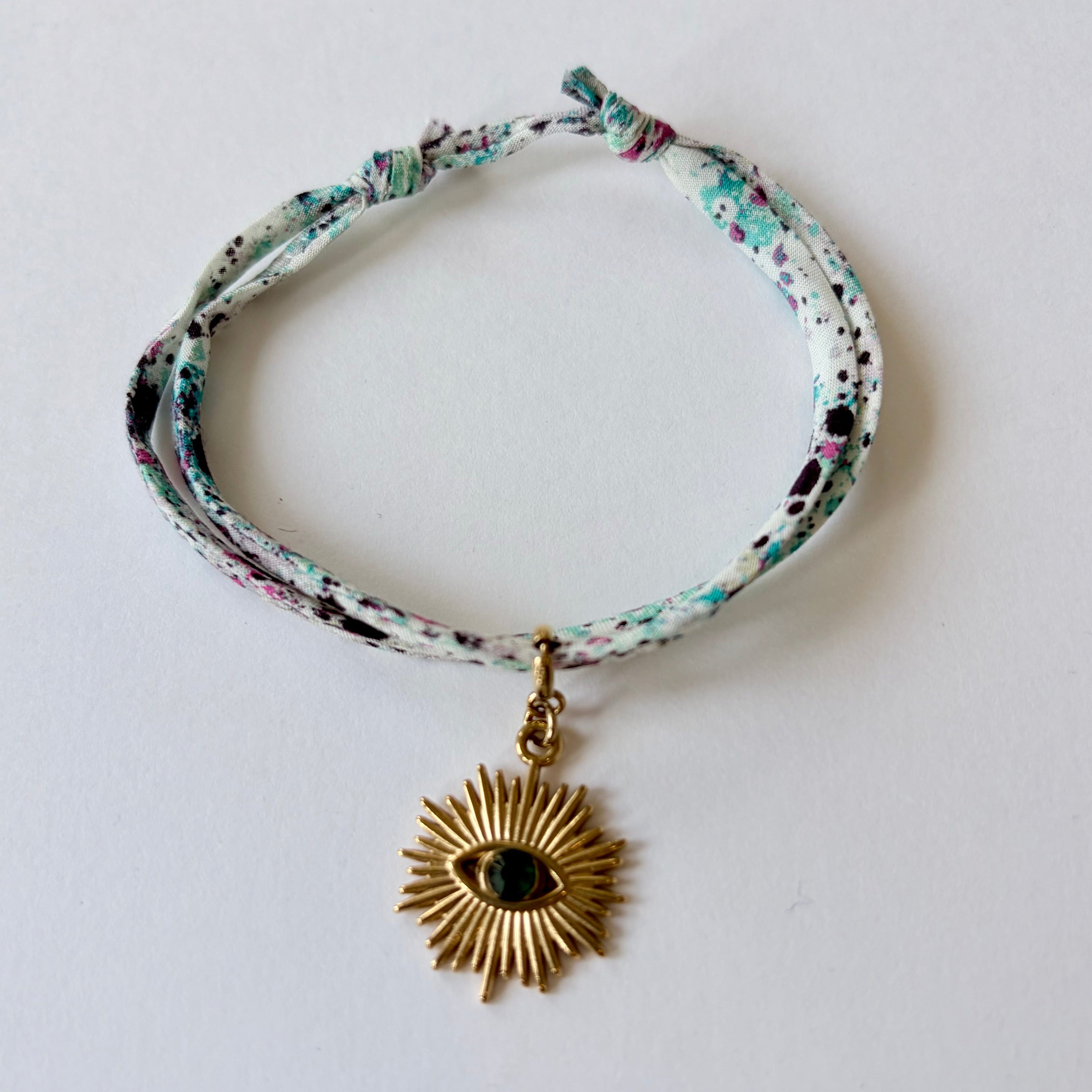 Bracelet Evesome x Le Petit Lien de Paris en Liberty de coton et acier inoxydable doré