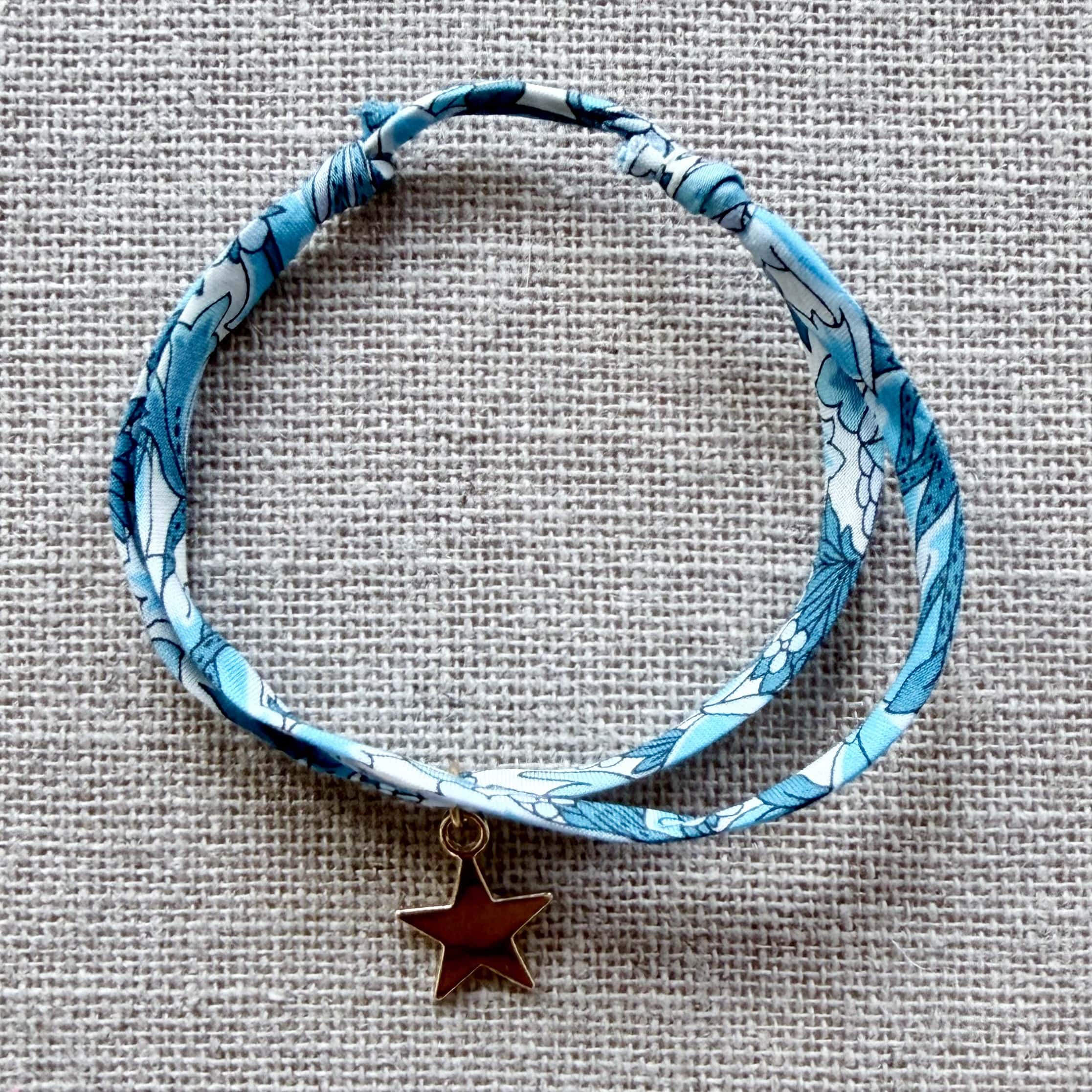 Bracelet Evesome x Le Petit Lien de Paris en Liberty de coton et acier inoxydable doré