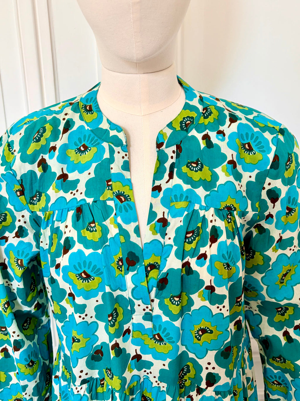 Robe longue à manches longues et volants verte