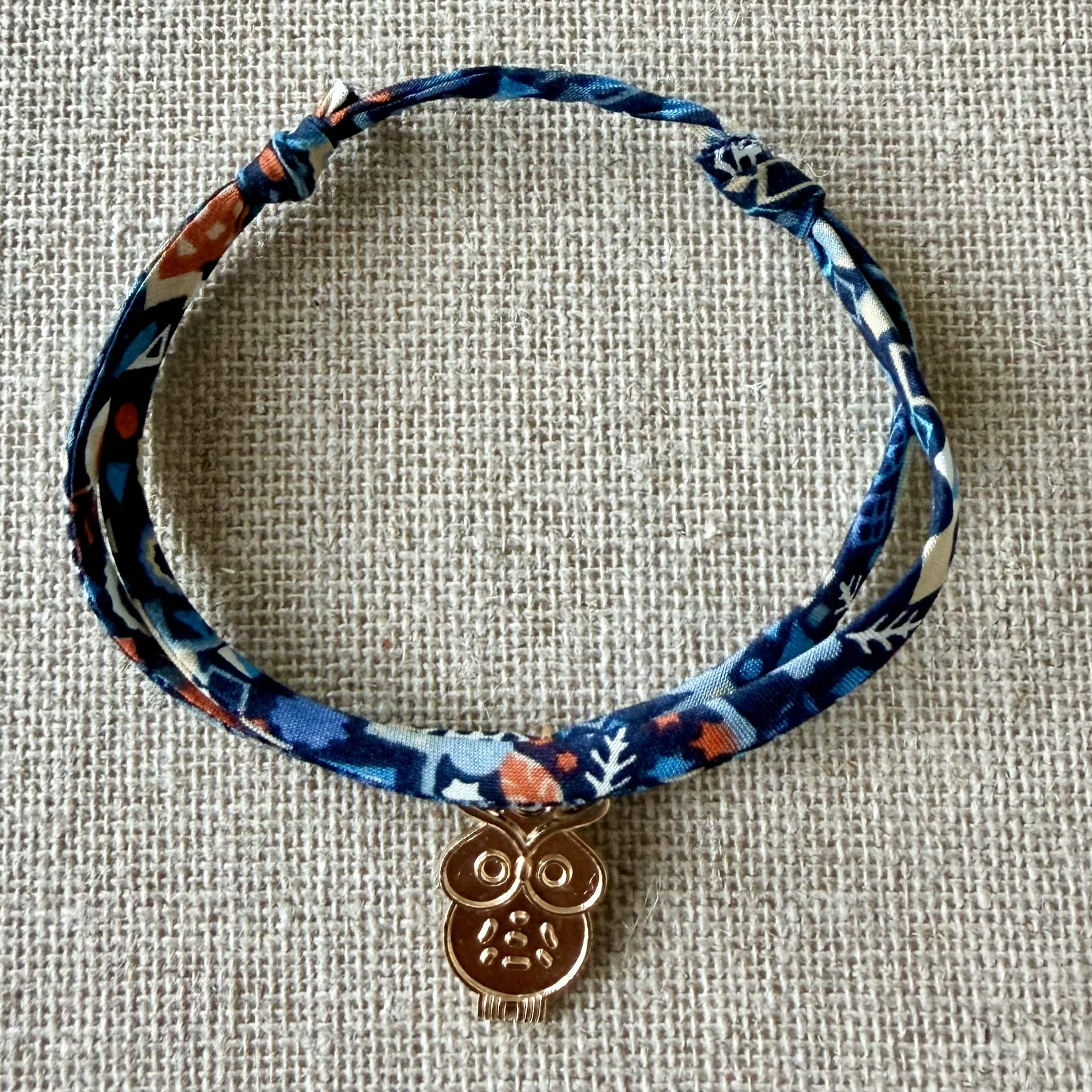 Bracelet Evesome x Le Petit Lien de Paris en Liberty de coton et acier inoxydable doré