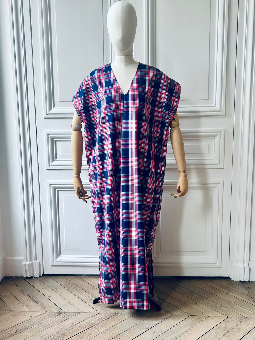 Robe en V longue en coton imprimé tartan fabriquée en France