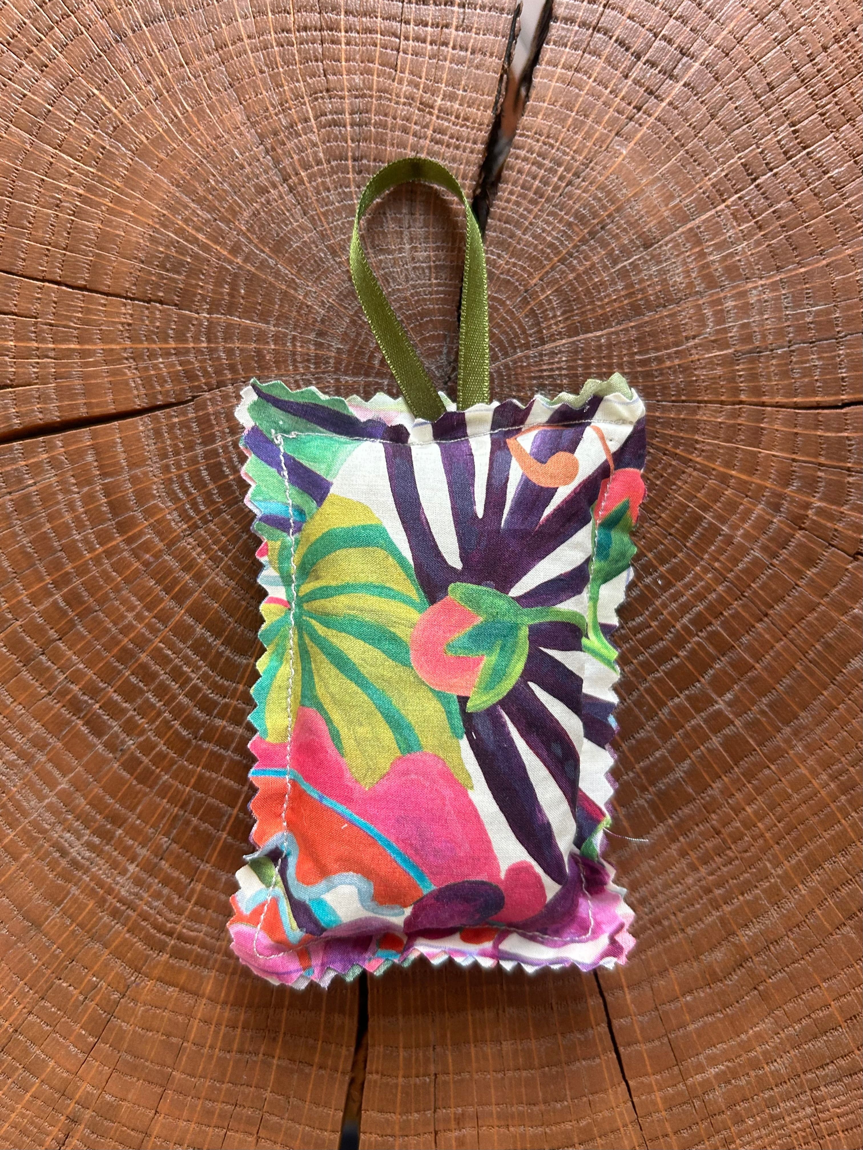 Pochette de lavande anti mites fabriquée en France