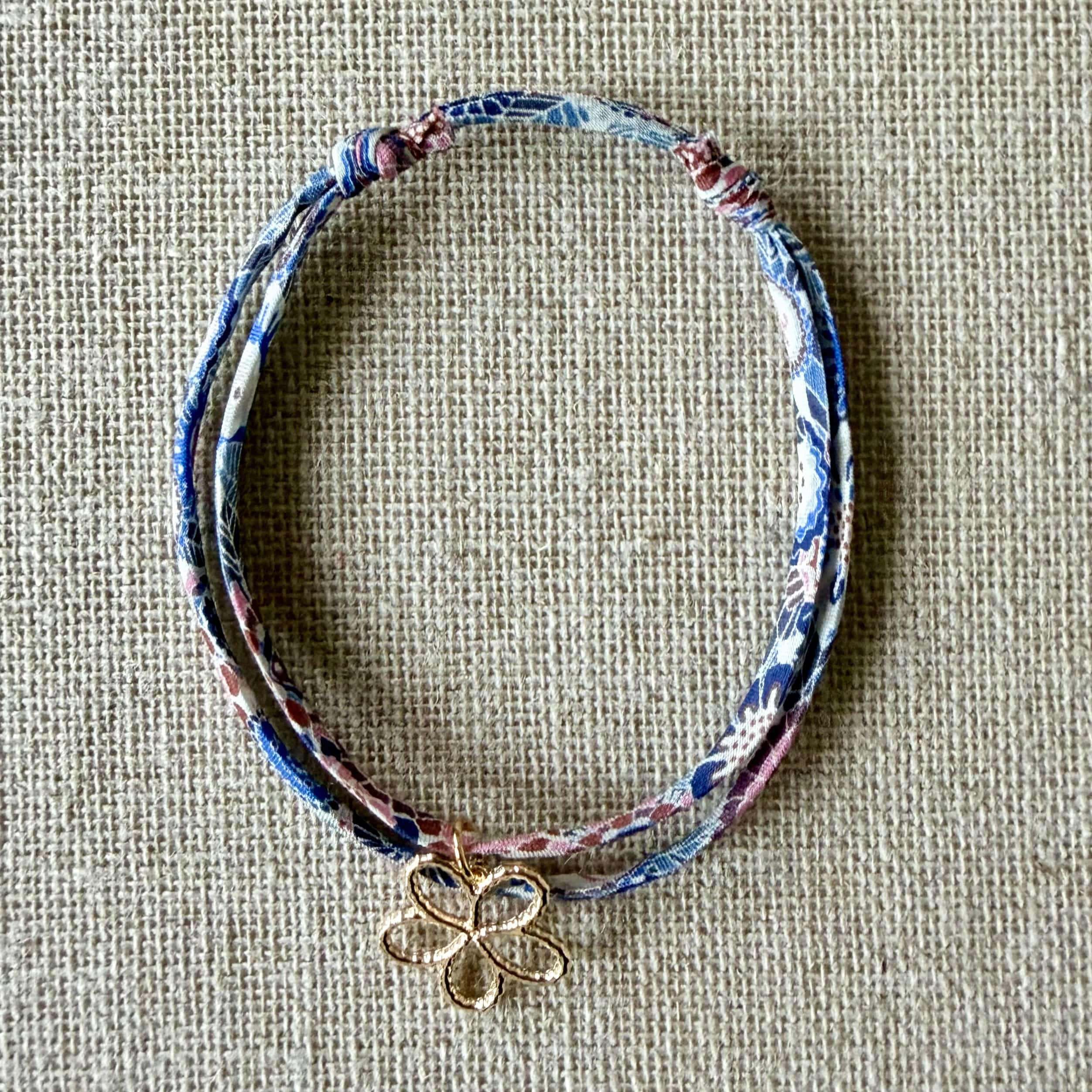 Bracelet Evesome x Le Petit Lien de Paris en Liberty de coton et acier inoxydable doré