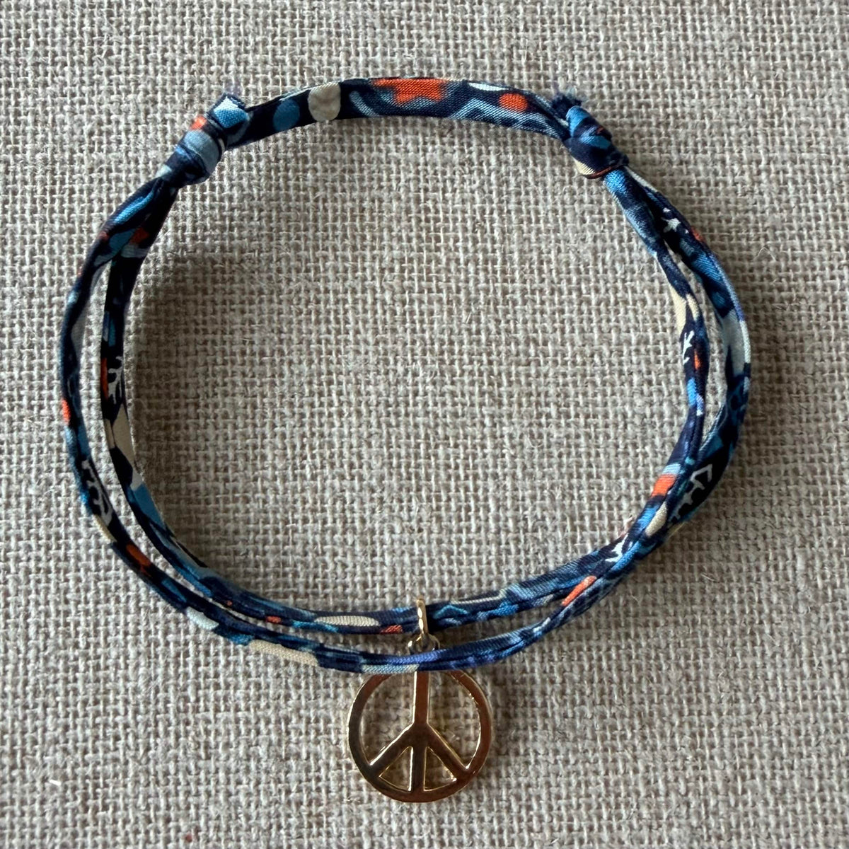 Bracelet Evesome x Le Petit Lien de Paris en Liberty de coton et acier inoxydable doré
