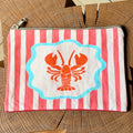 Grande pochette plate homard sur napperon 22x15 cm