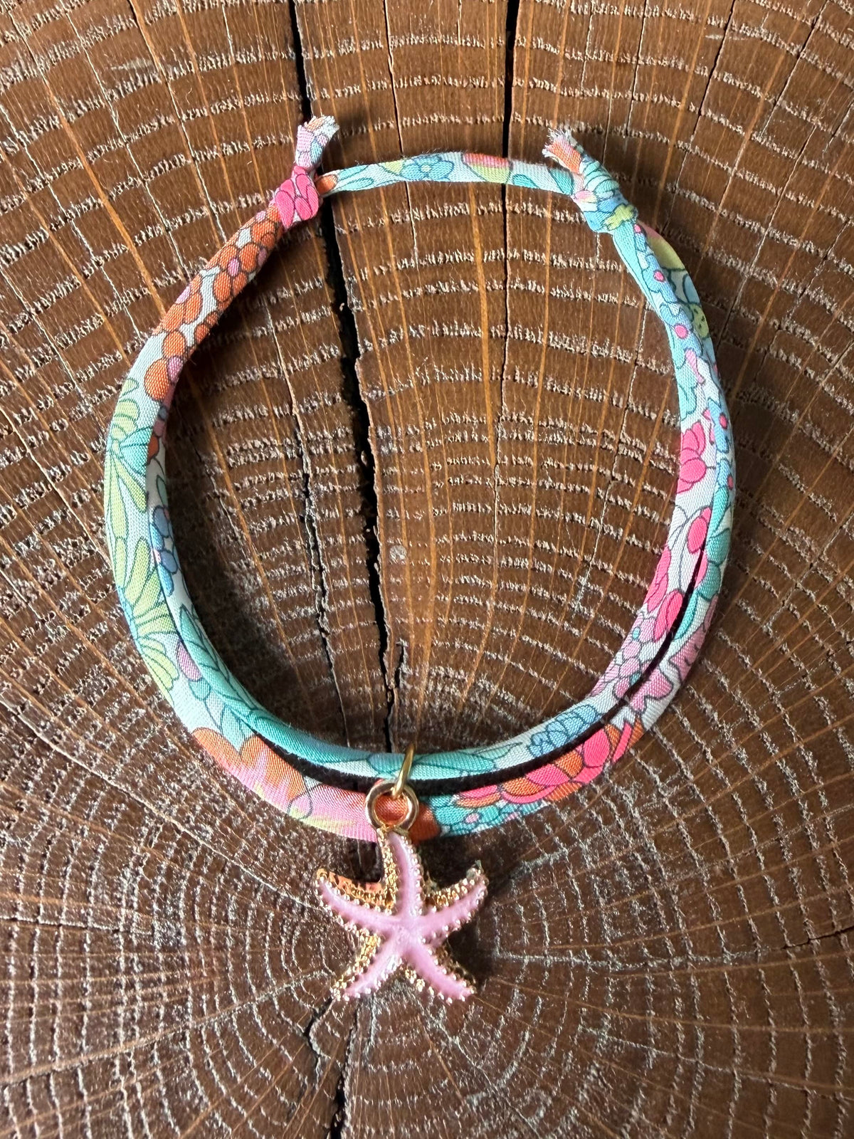 Bracelet Evesome x Le Petit Lien de Paris en Liberty de coton et acier inoxydable doré