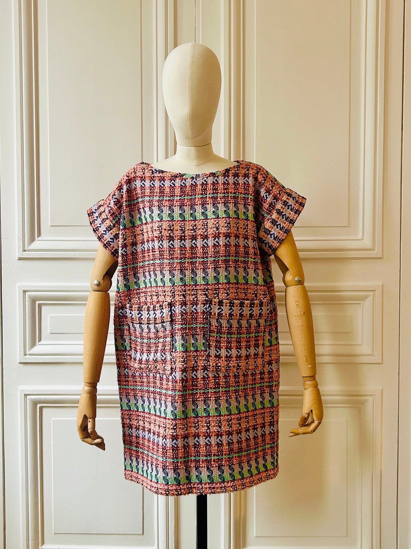 Robe en tweed tissé et fabriquée en France