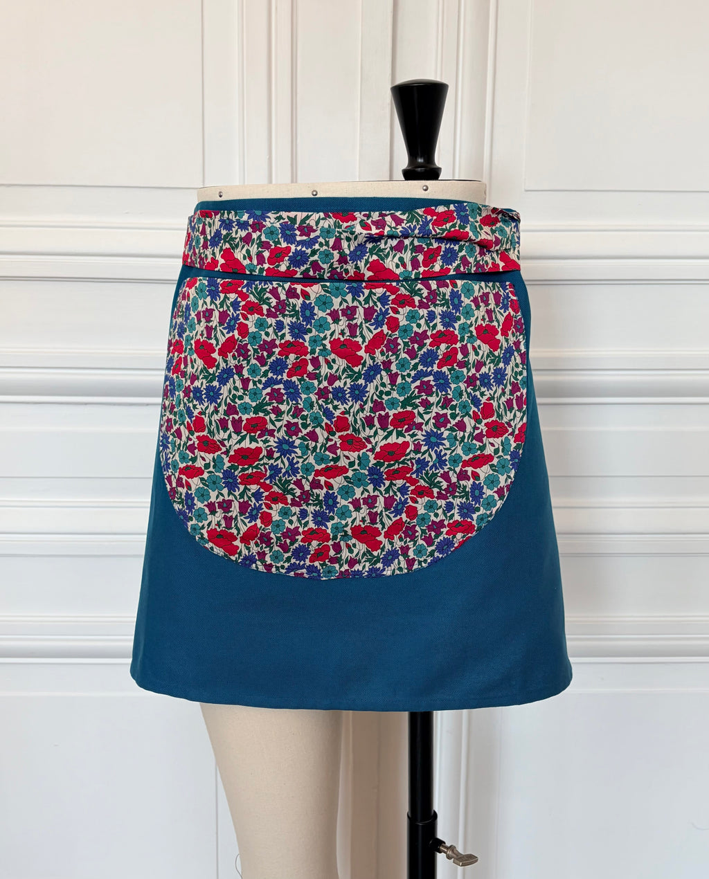 Tablier court en coton et Liberty fabriqué en France