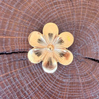 Broche fleur dorée Evesome