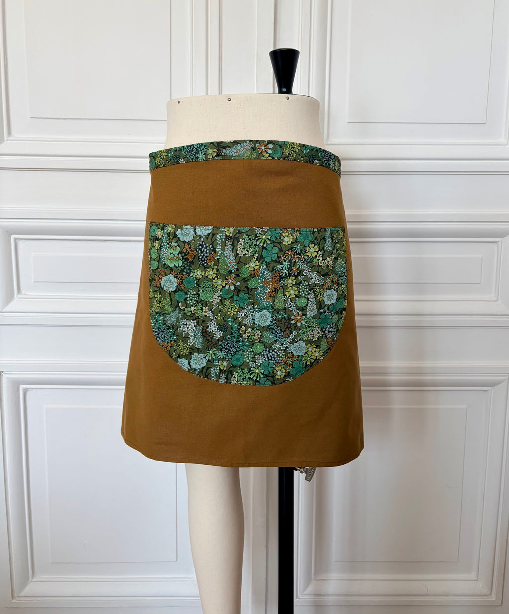 Tablier court en coton et Liberty fabriqué en France