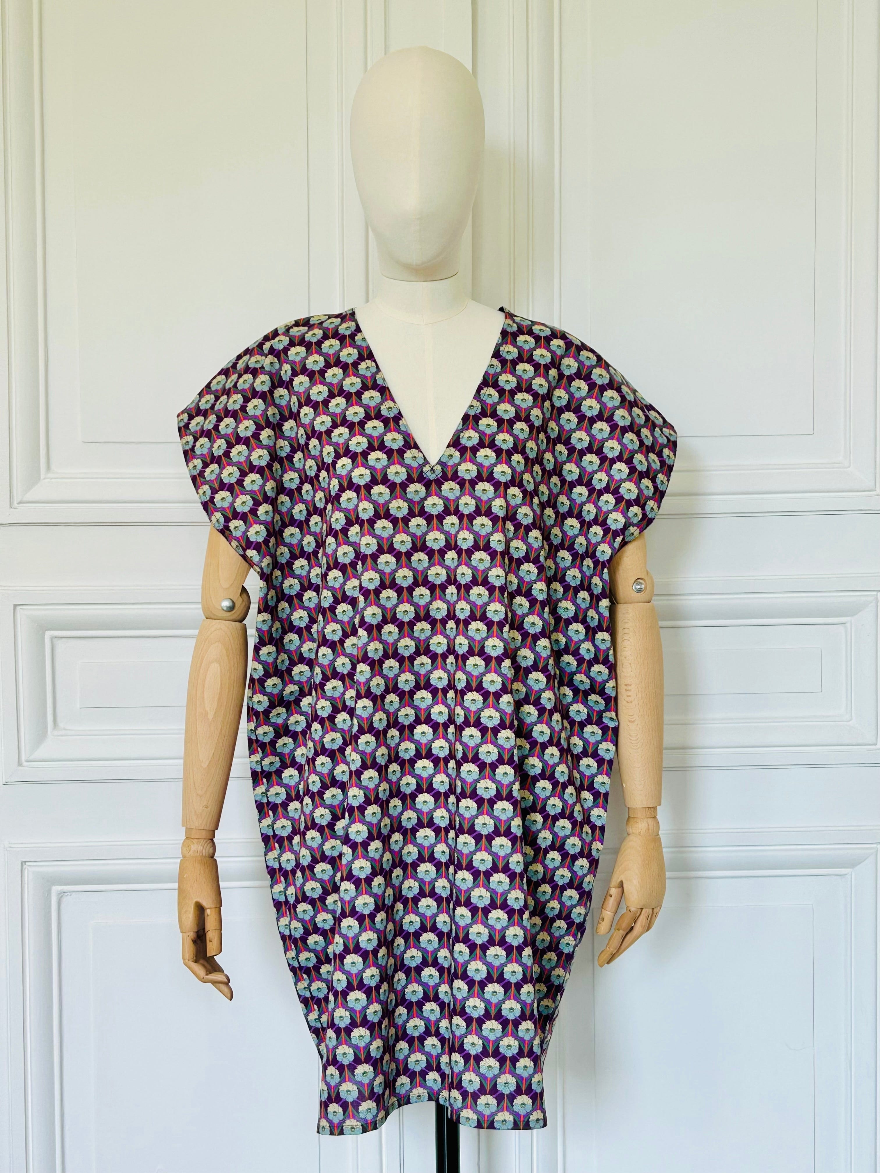 Robe en V courte fabriquée en France