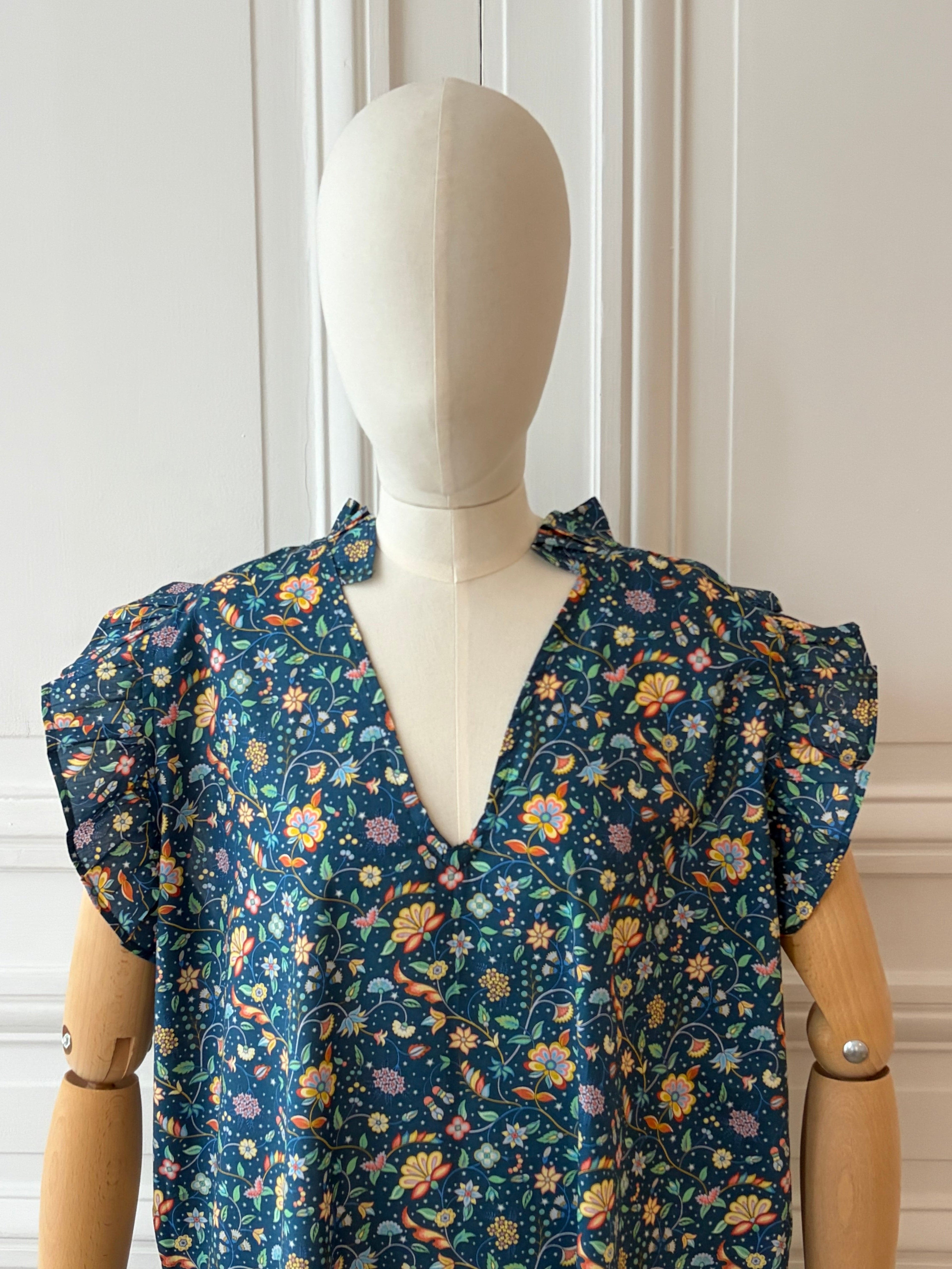 Robe longue sans manches à petits volants  fabriquée en France