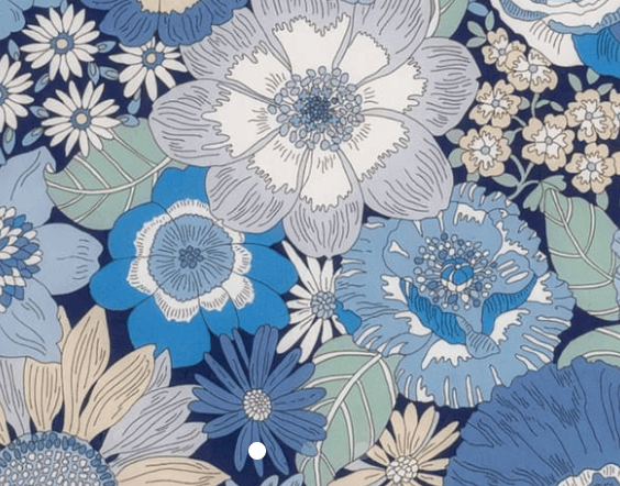 Triangle en 140 cm de longueur et 47 cm de hauteur en Liberty de coton doublé