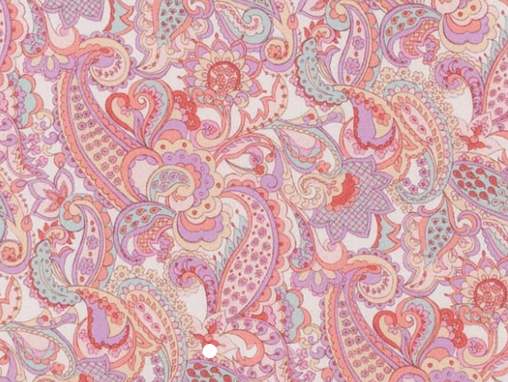 Triangle en 140 cm de longueur et 47 cm de hauteur en Liberty de coton doublé