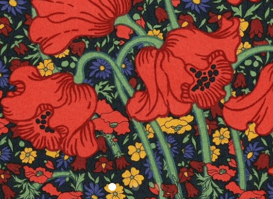 Triangle en 140 cm de longueur et 47 cm de hauteur en Liberty de coton doublé