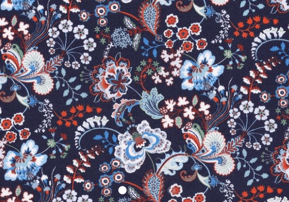 Triangle en 140 cm de longueur et 47 cm de hauteur en Liberty de coton doublé