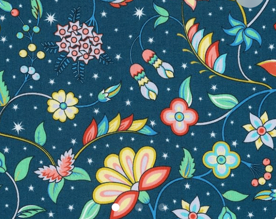 Triangle en 140 cm de longueur et 47 cm de hauteur en Liberty de coton doublé